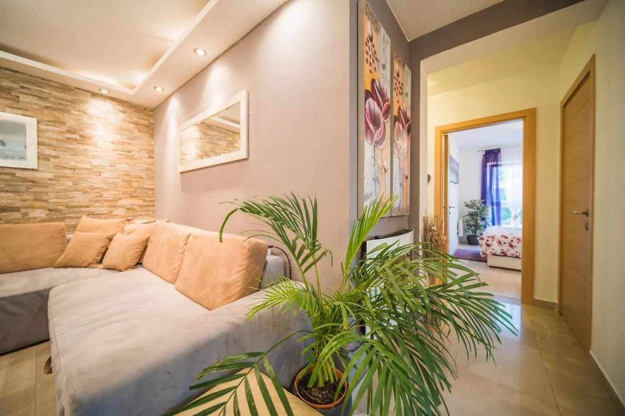Apartment Mimi Munida 128G Medulin
