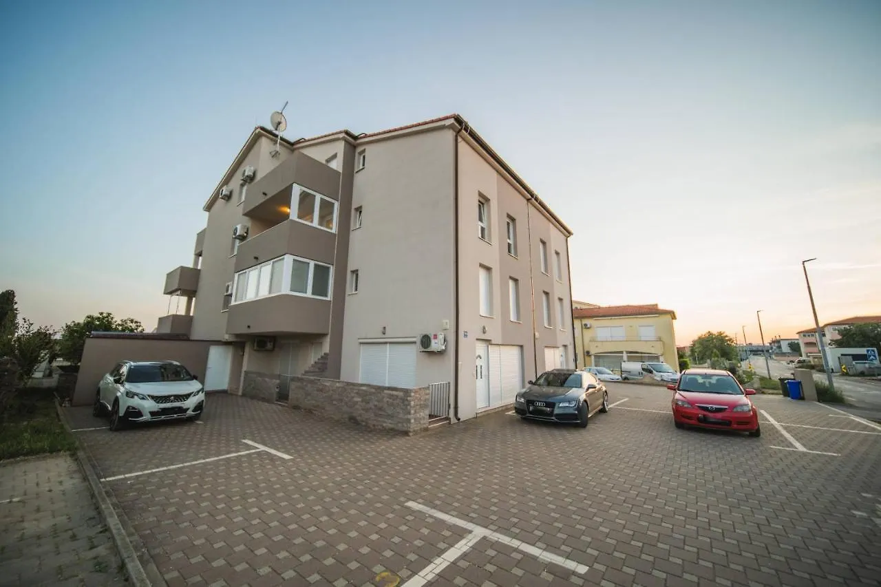 Apartment Mimi Munida 128G Medulin