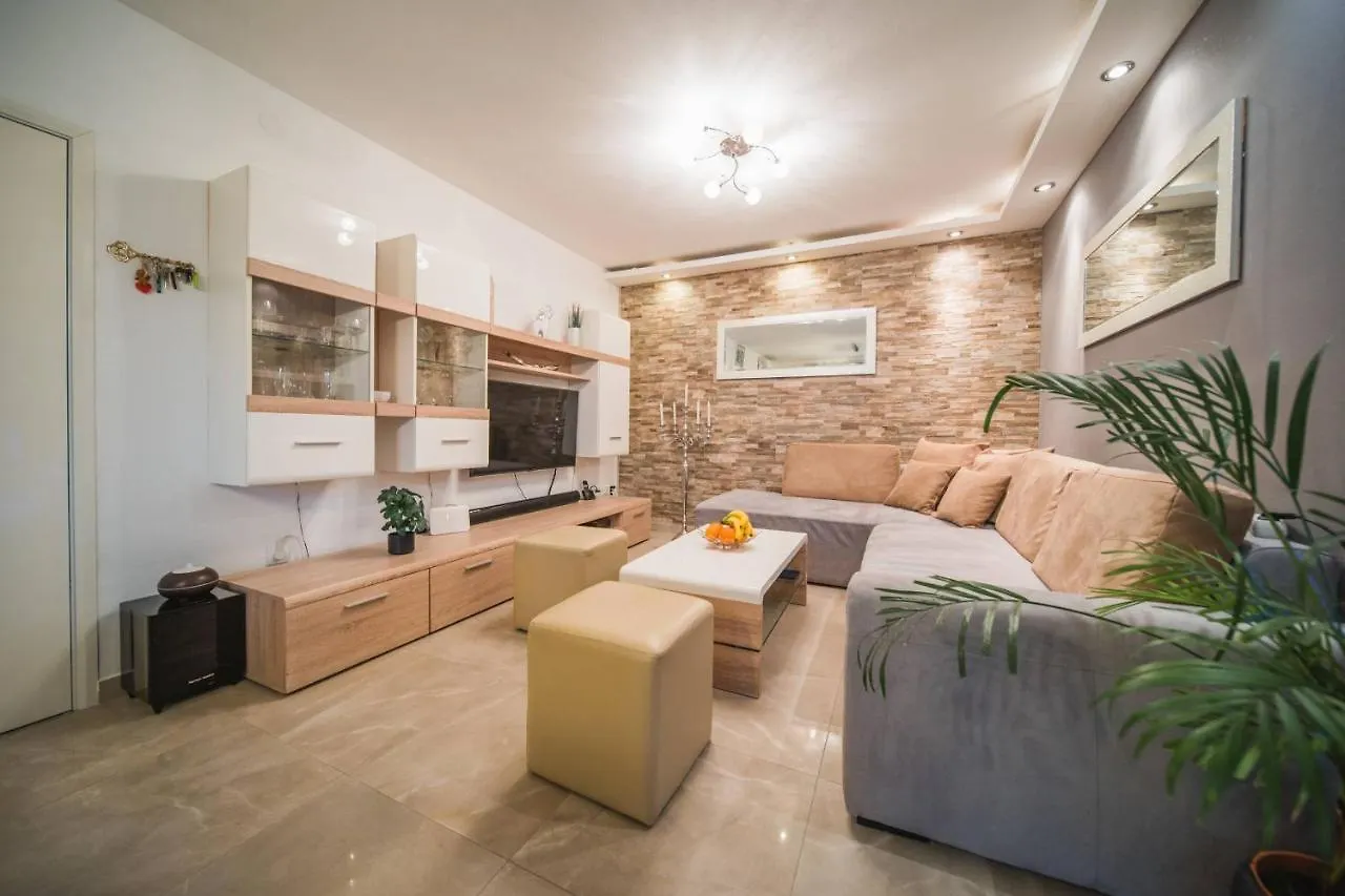 Apartment Mimi Munida 128G Medulin