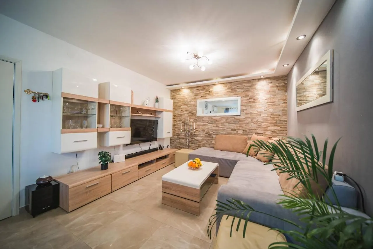 Apartment Mimi Munida 128G Medulin